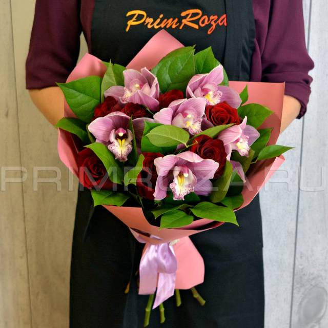 Букет из роз с орхидеями #R006012