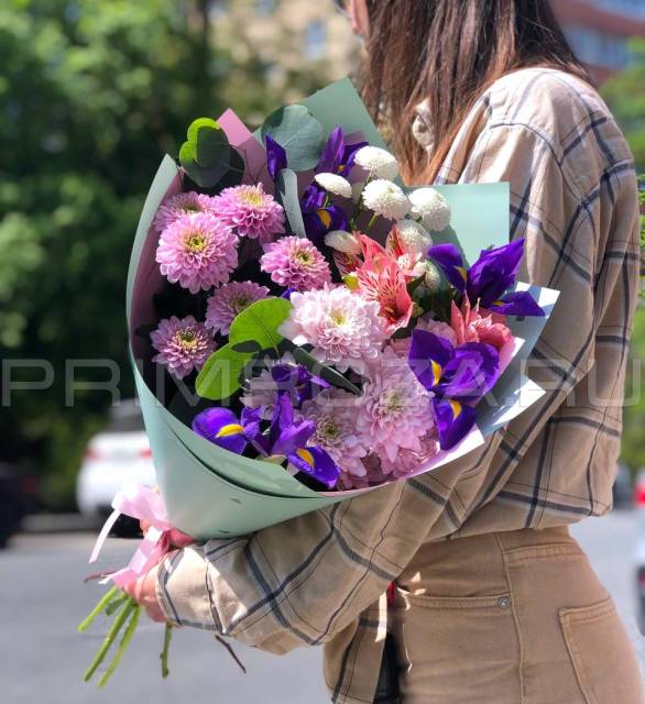 Нежное ассорти с ирисом #R0974