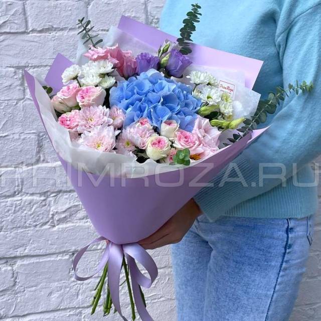Сборный букет с гортензией #К8955
