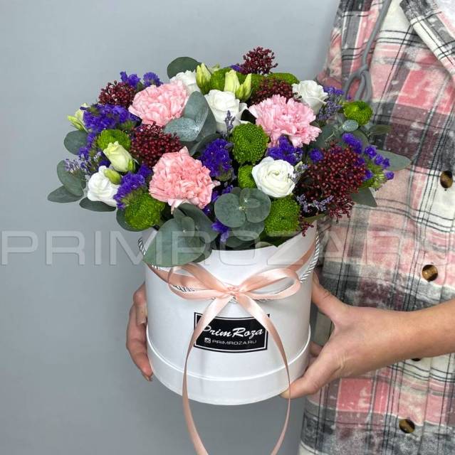 Сборный букет в декоративной коробке #A8204