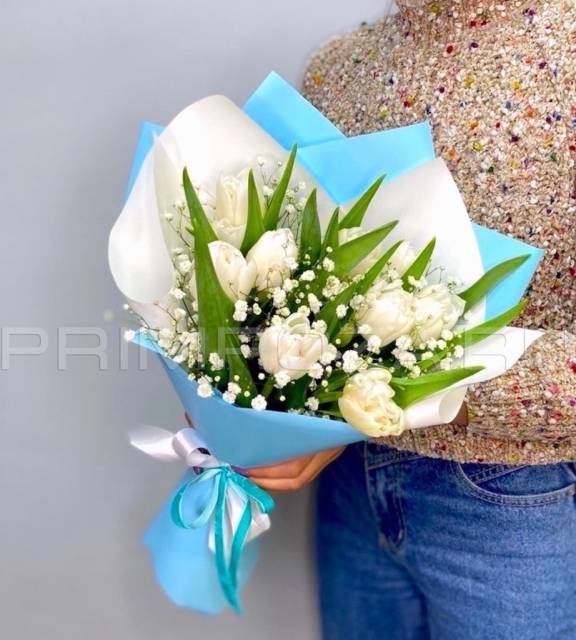 #DV22 Букет из тюльпанов и гипсофилы 