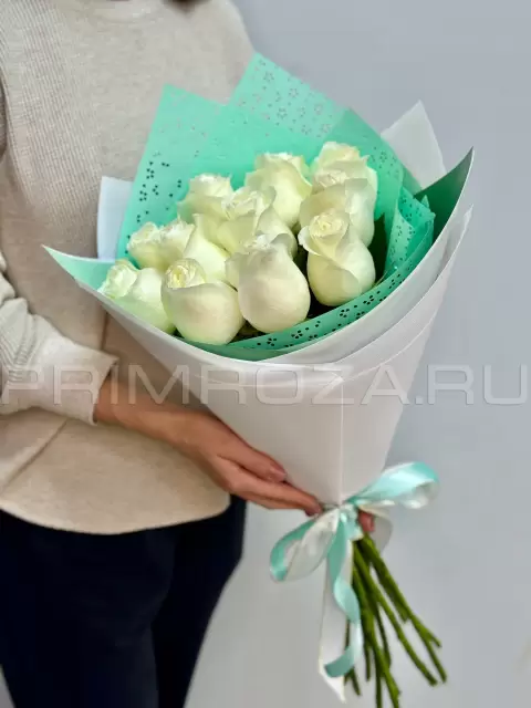 Букет из 11 белых роз 