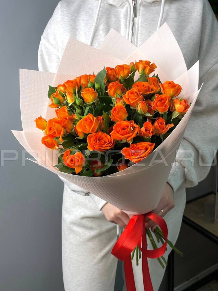 Букет из кустовых роз 
