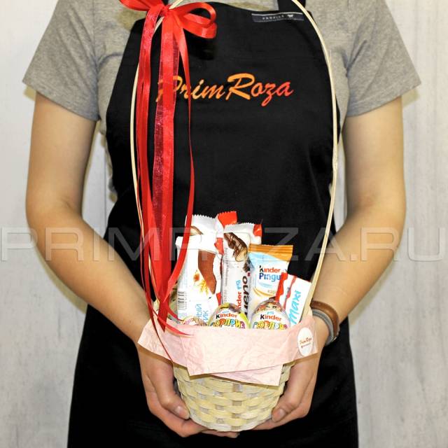 Корзина с киндерами